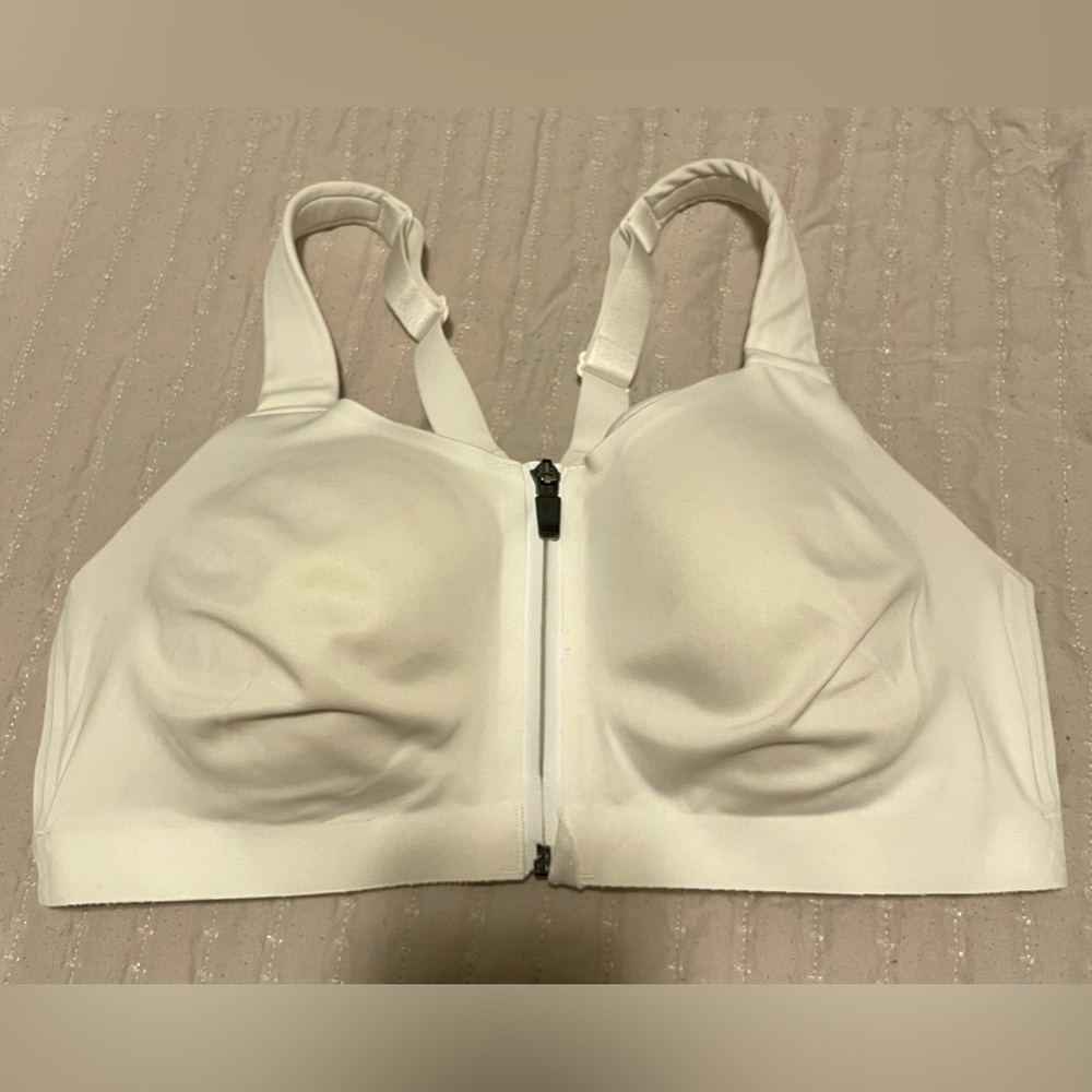 VSX Knockout - Front-Close Sports Bra (HIGH IMPACT) - Picture 2 of 6